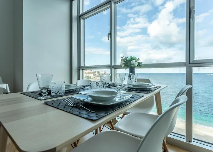 Apartamento En Primera Linea De Playa Riazor